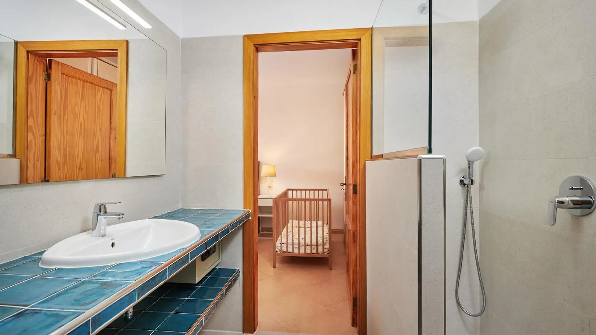וילה קפדפרה Casa Johann